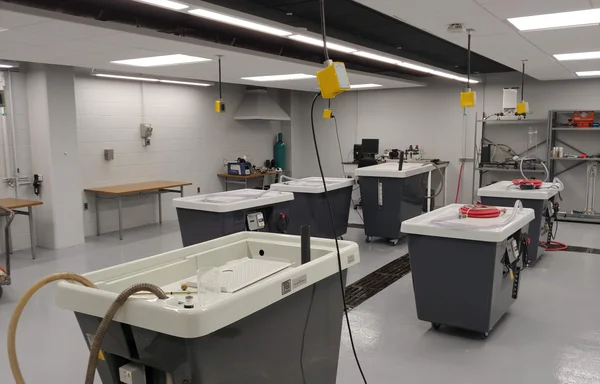University hydrodynamics laboratory space